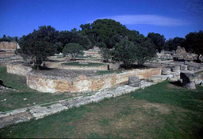 Das Leonidaion innen