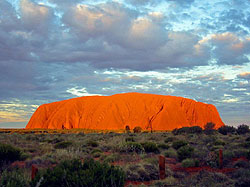 Ulur - Ayers Rock (Wikipedia)