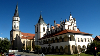 Blick auf den alten Markt von Levo�?a mit Rathaus und Jakobskirche